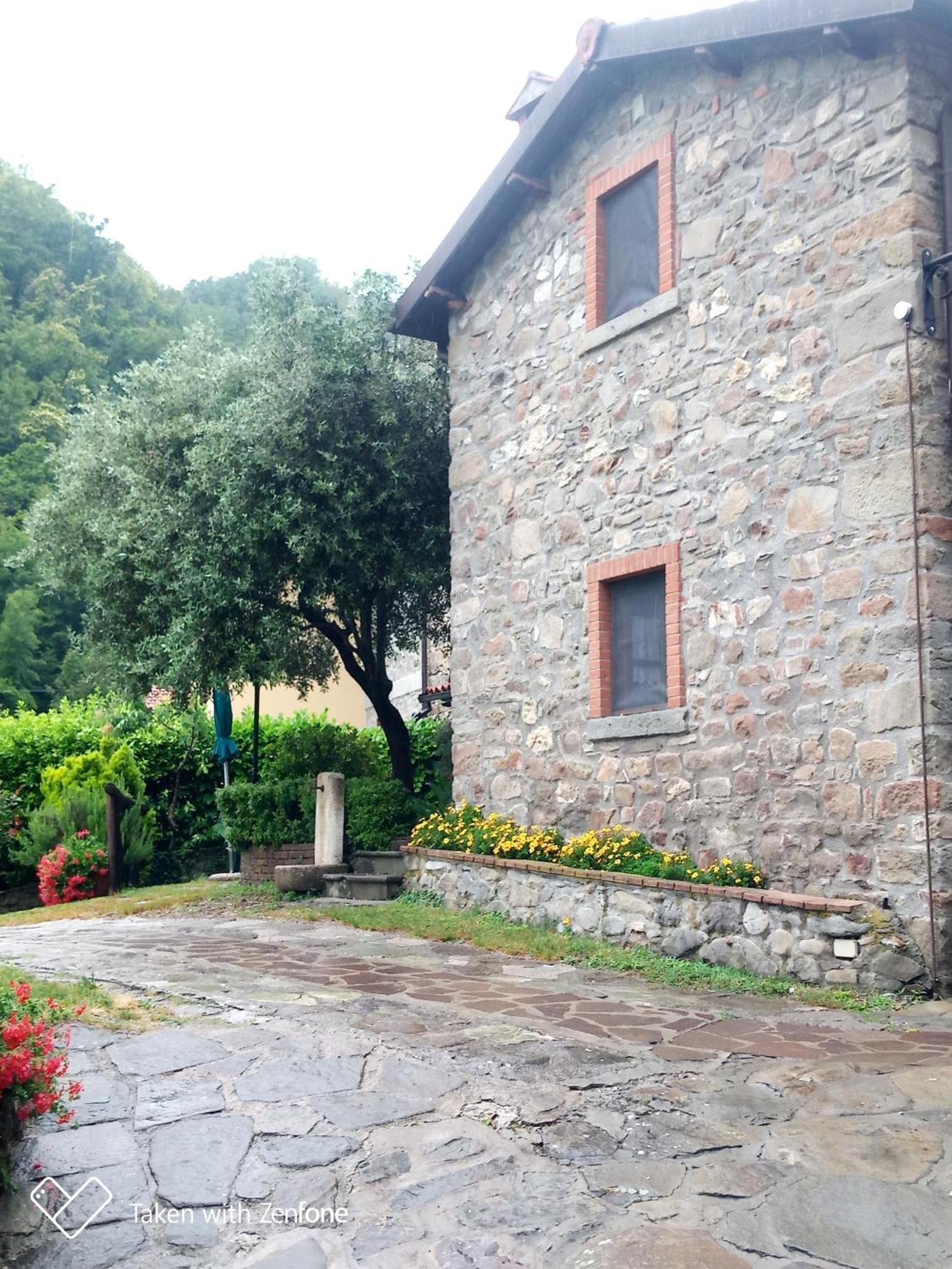 Agriturismo Ristoro Del Cavaliere Villa Piazza al Serchio Exterior photo