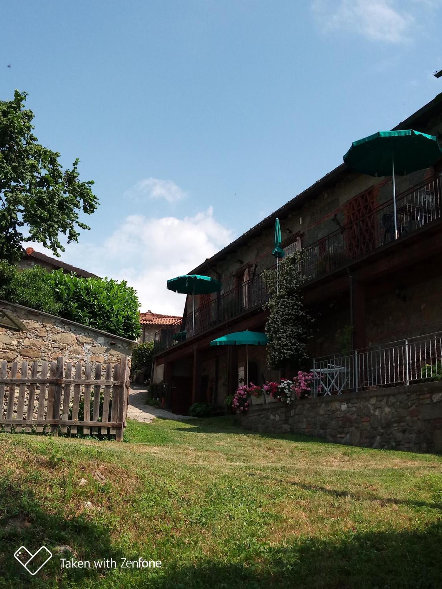 Agriturismo Ristoro Del Cavaliere Villa Piazza al Serchio Exterior photo