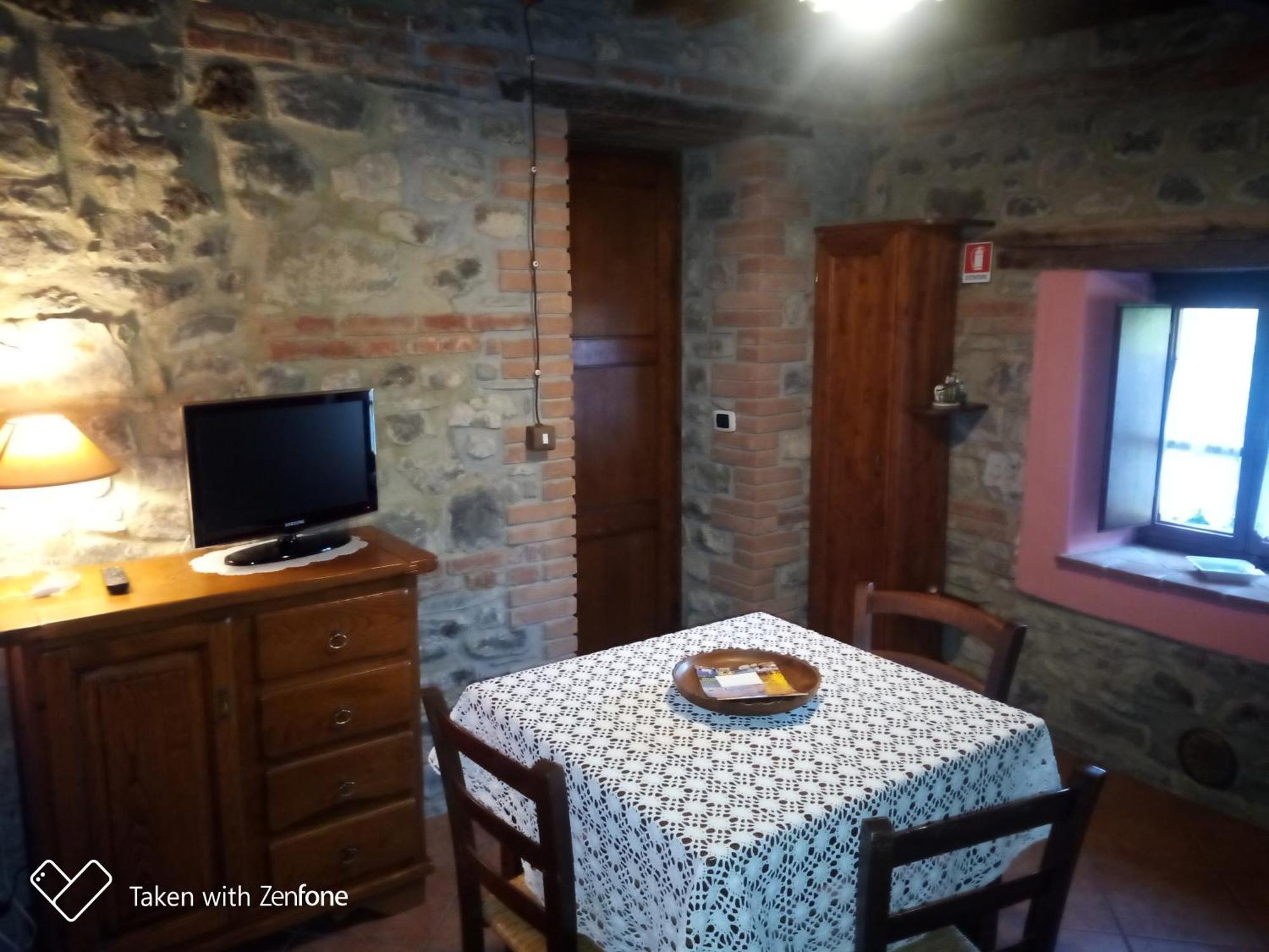 Agriturismo Ristoro Del Cavaliere Villa Piazza al Serchio Room photo