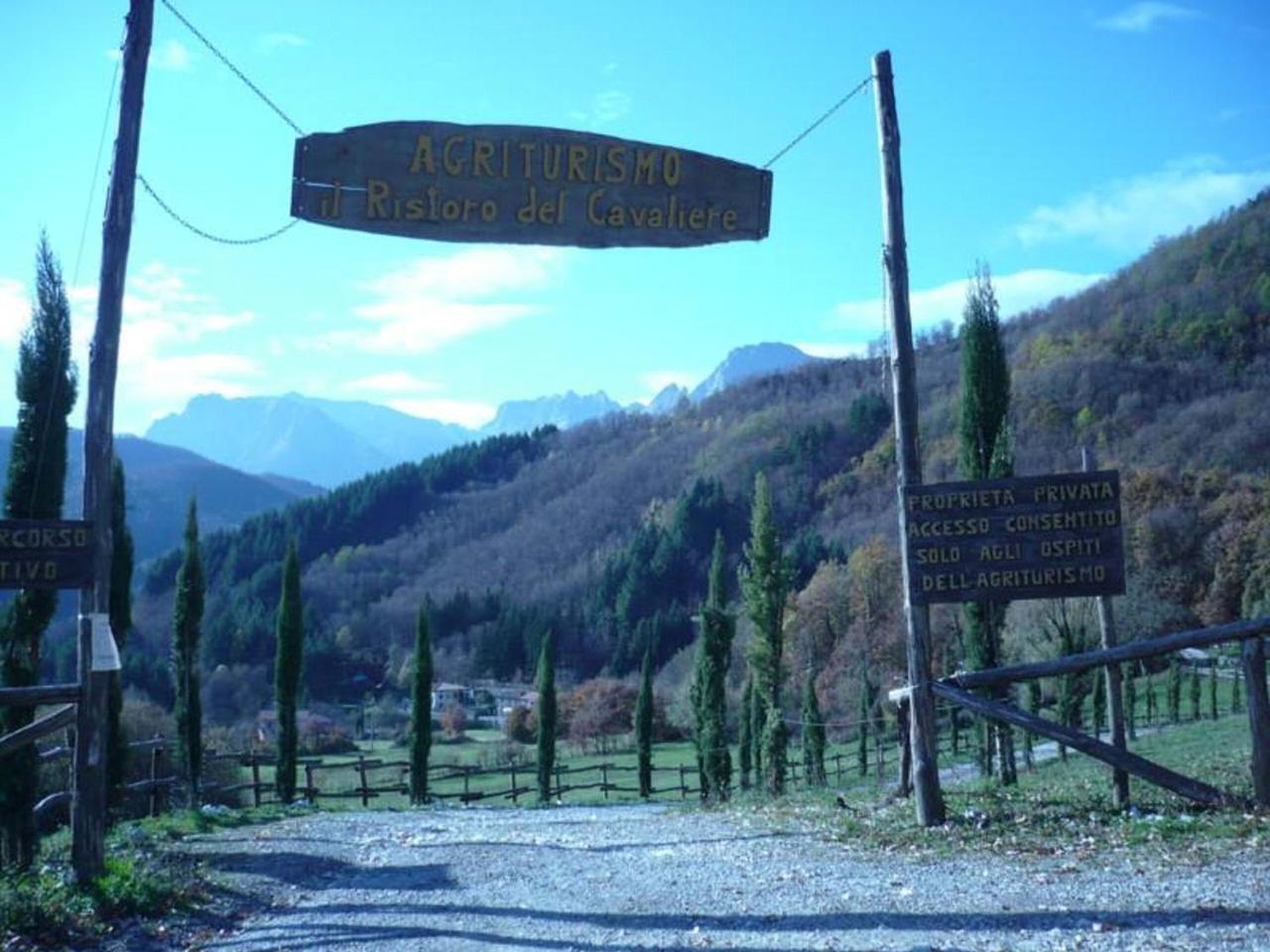 Agriturismo Ristoro Del Cavaliere Villa Piazza al Serchio Exterior photo